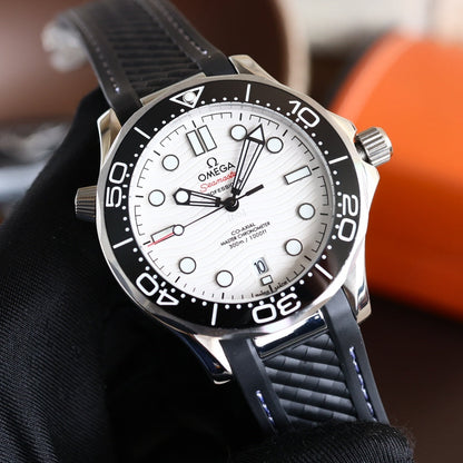 Omega Seamaster Diver 300M Cadran Blanc