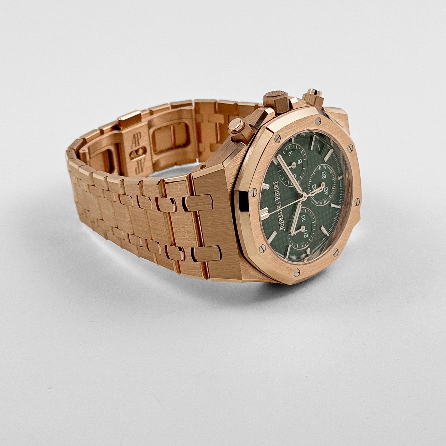 Audemars Piguet Royal Oak 26240OR.OO.1320OR.04 Chronograph '50th Anniversary' Rose Gold Khaki Green Dial (2022) Swiss 3285 Movement