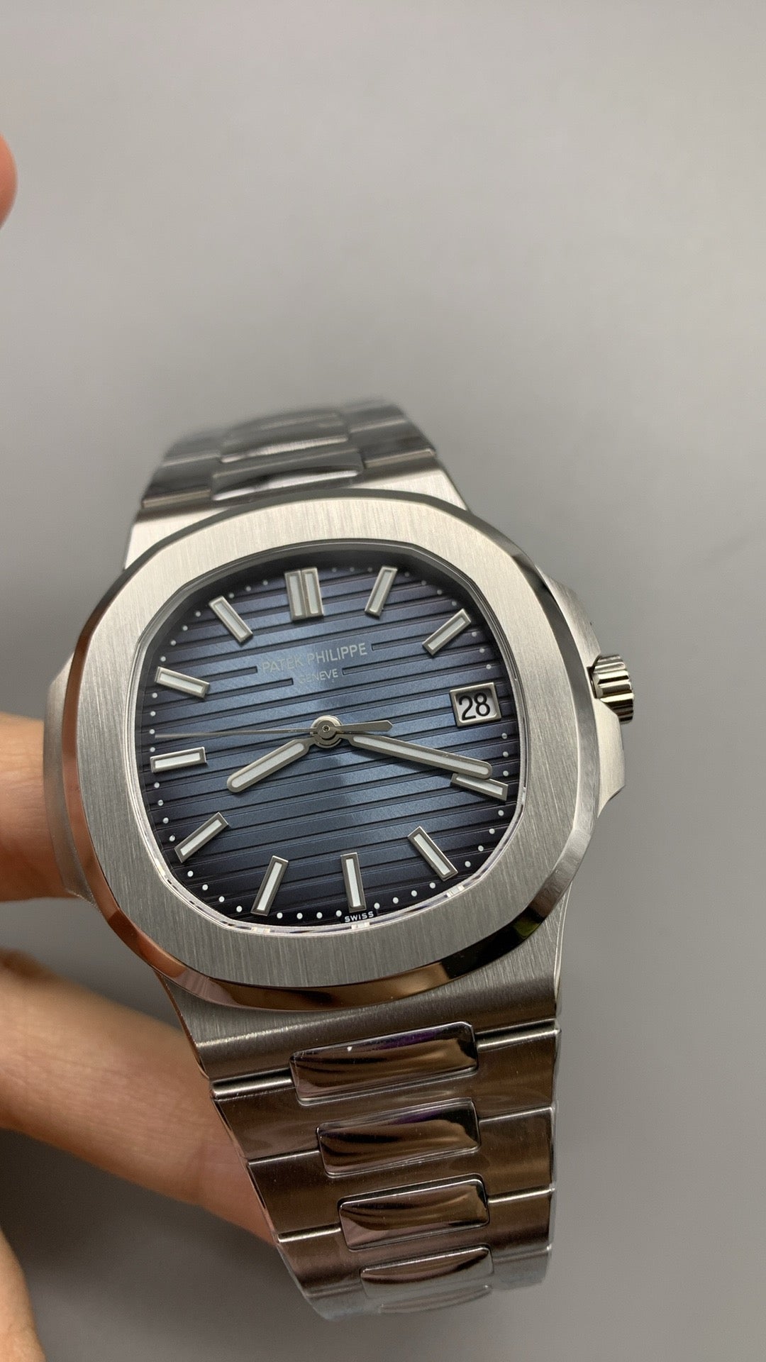 Patek Philippe Nautilus 5811/1G-001 White Gold Blue Dial (2025)