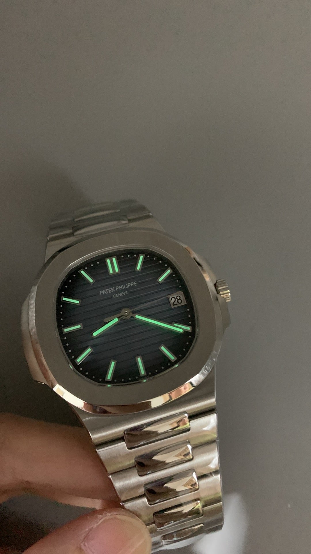 Patek Philippe Nautilus 5811/1G-001 White Gold Blue Dial (2025)