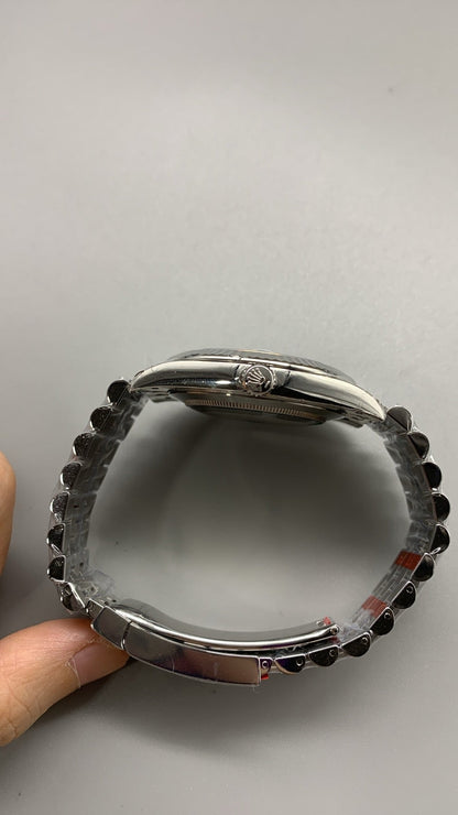 Rolex Datejust 41 126300 Acier Inoxydable Cadran Noir Jubilé