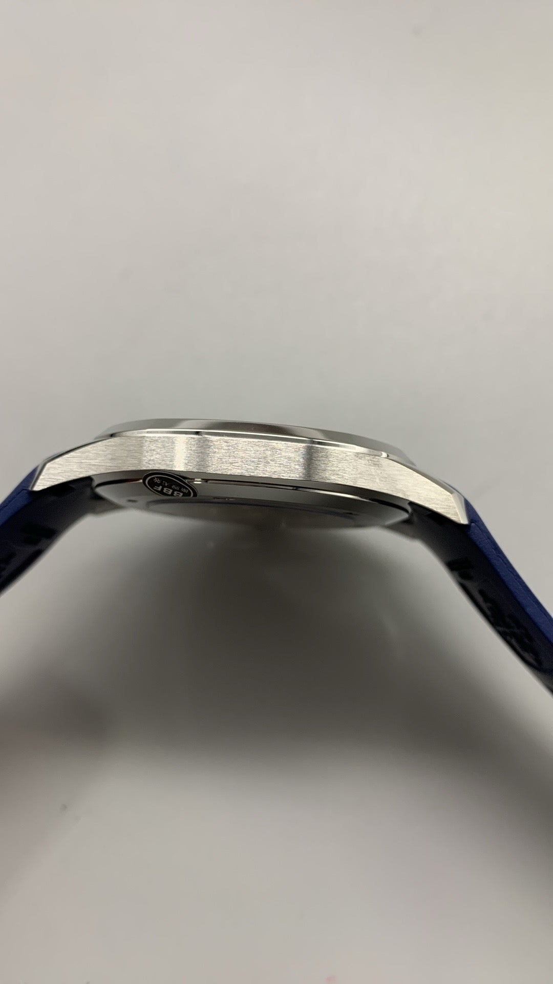 Patek Philippe Aquanaut 3285 V3 –  5168G-001 White Gold Blue Dial (2025)