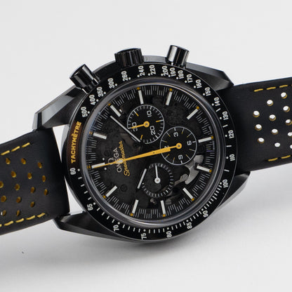 Omega Speedmaster 311.92.44.30.01.001 Dark Side of the Moon Apollo 8 Edition Black Ceramic Black Dial (2021) 44.25 MM