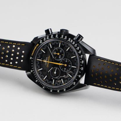 Omega Speedmaster 311.92.44.30.01.001 Dark Side of the Moon Apollo 8 Edition Black Ceramic Black Dial (2021) 44.25 MM