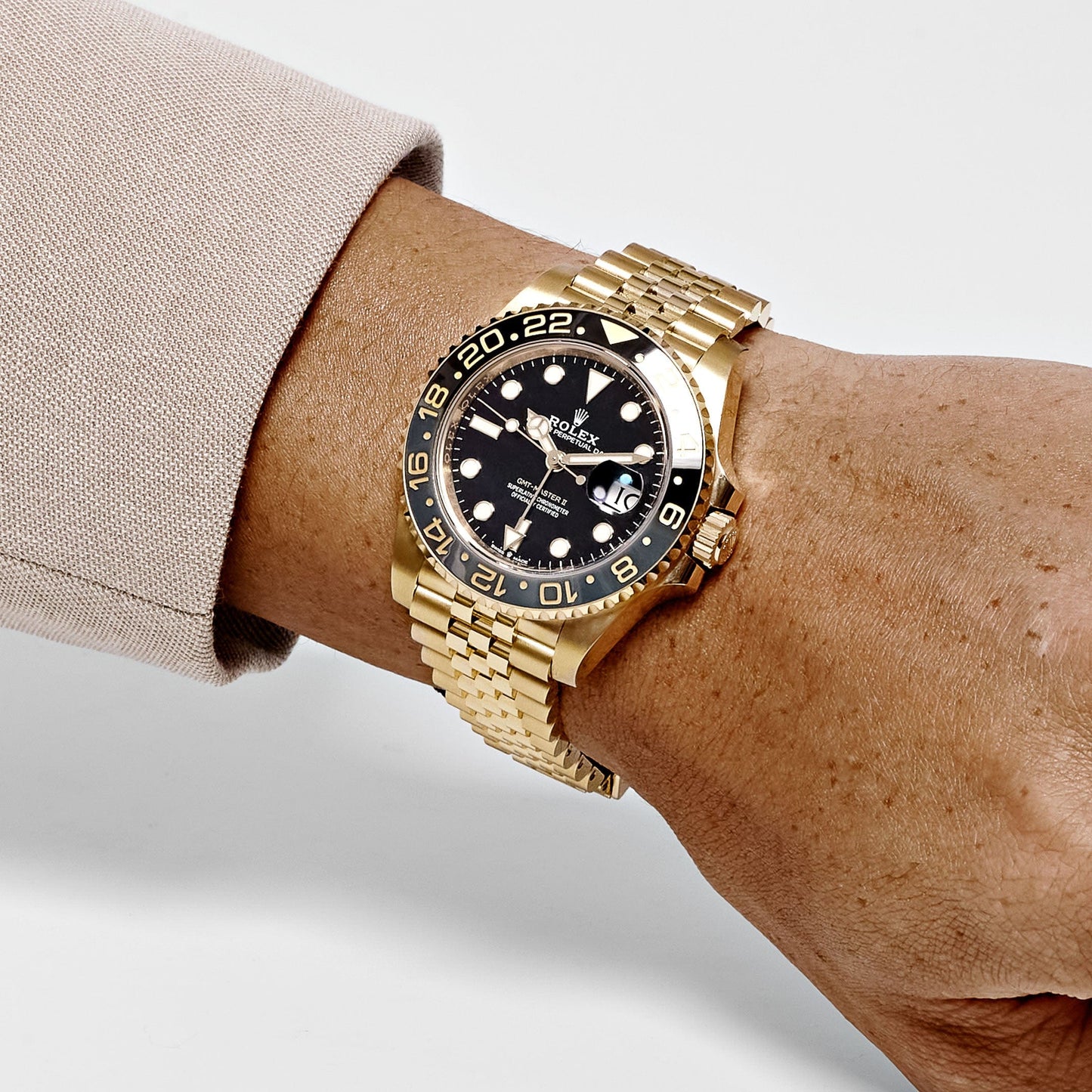 Rolex GMT-Master II 3285 V3 –  126718GRNR Yellow Gold Black Dial Jubilee (2023)