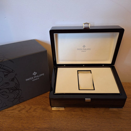 Patek Philippe Watch Box & Pappers